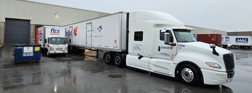 Longueuil movers in moving trucks